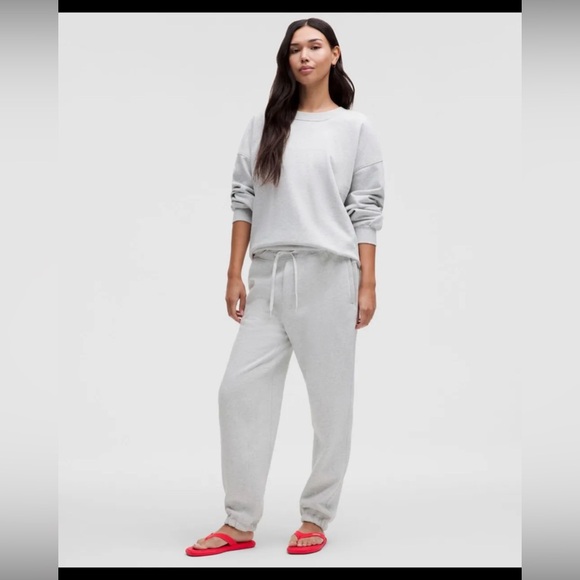 NWT Lululemon Restfeel flip flops - Picture 2 of 3